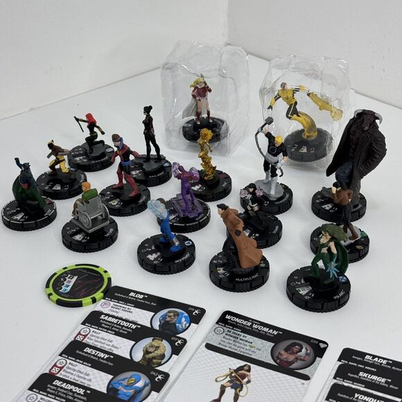 Heroclix Marvel/DC Lot Figures 17 Cards 10, 1 Token Wolverine The Chief Polaris - Picture 3 of 11